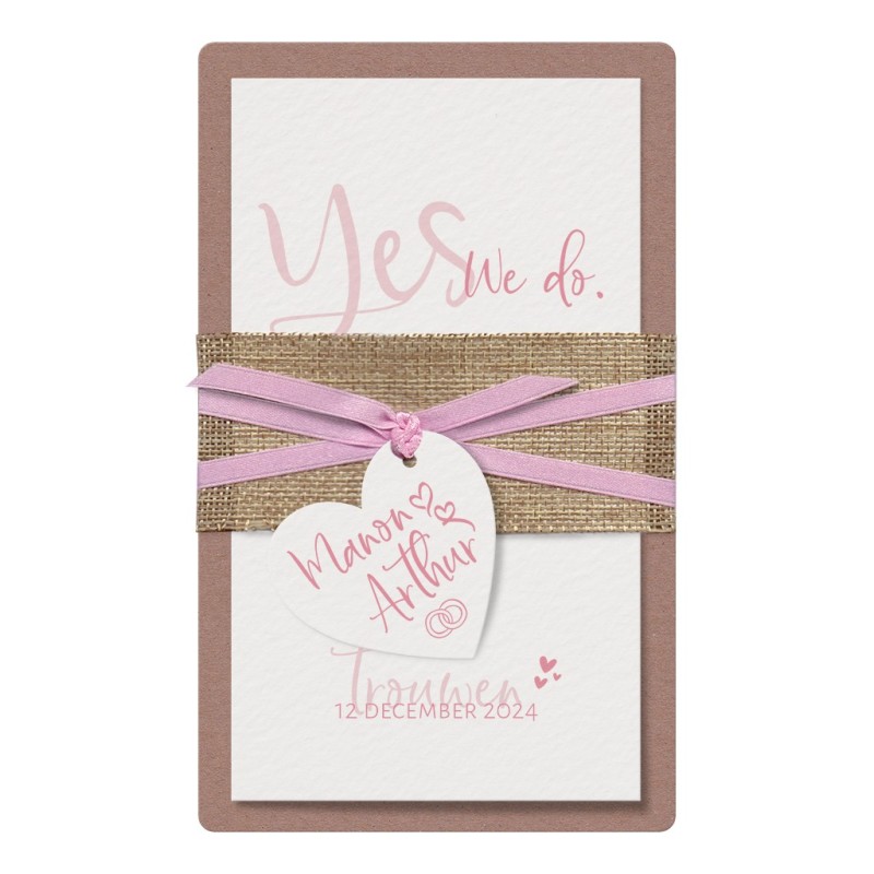 Partecipazione di nozze - Elegante carta di matrimonio Kraft con talloncino cuore