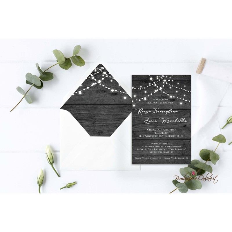 Partecipazione di nozze in plexiglass con grafica effetto legno grigia