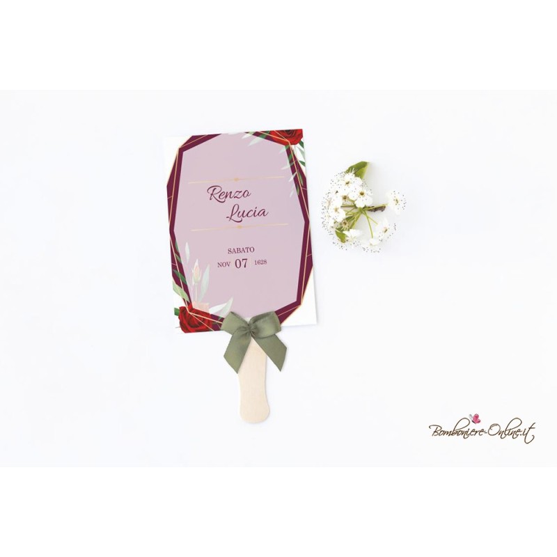 Ventaglio "Bordeaux con rose" abbinato a partecipazione in set con menù e segnaposto coordinati