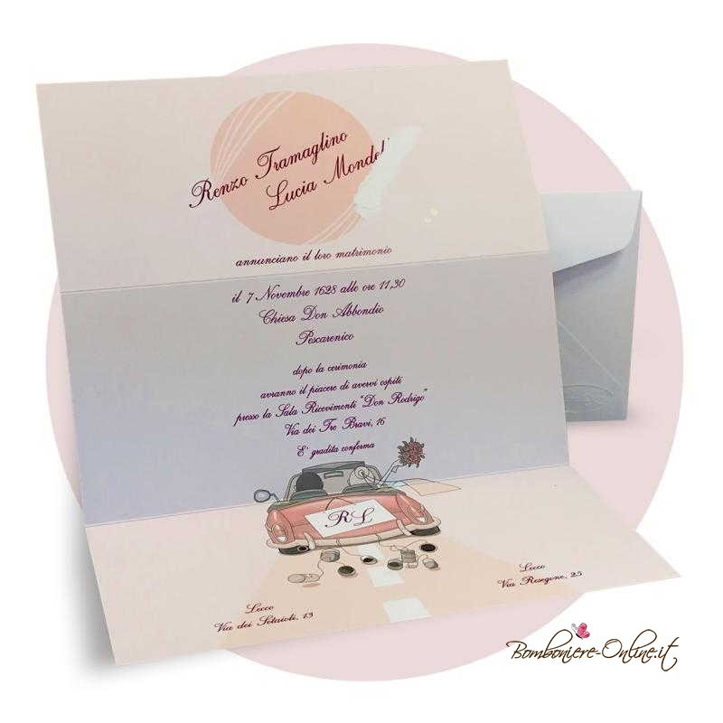 Partecipazione nozze economica con automobile con sposi "just married"