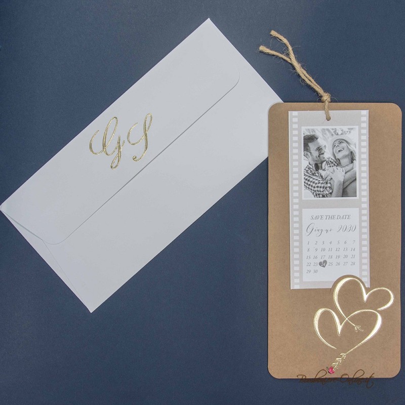 Partecipazione nozze Save the Date con calendario e foto sposi
