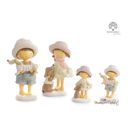 Bomboniera Bambino grande con Cappello e Cagnolino Bassotto