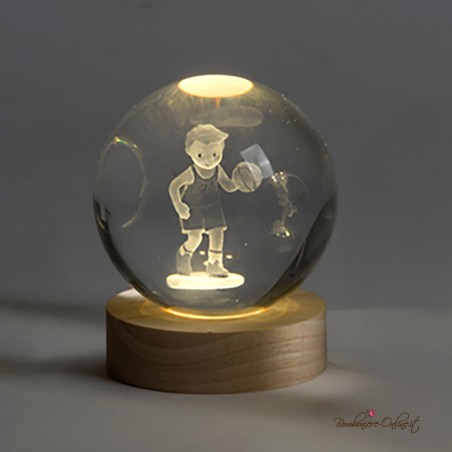 Bomboniera Globo piccolo Bambino Giocatore di Basket su Base luce led
